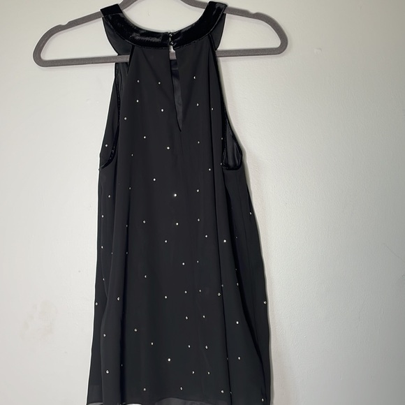 Suzy Shier Sleeveless Blouse - Picture 5 of 6